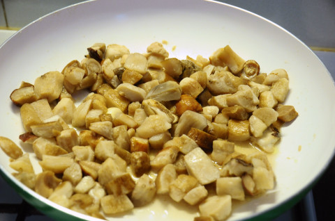 Filetto di manzo con porcini e fontina